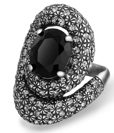γυναικείο ασημένιο δαχτυλίδι με μαύρη πέτρα
