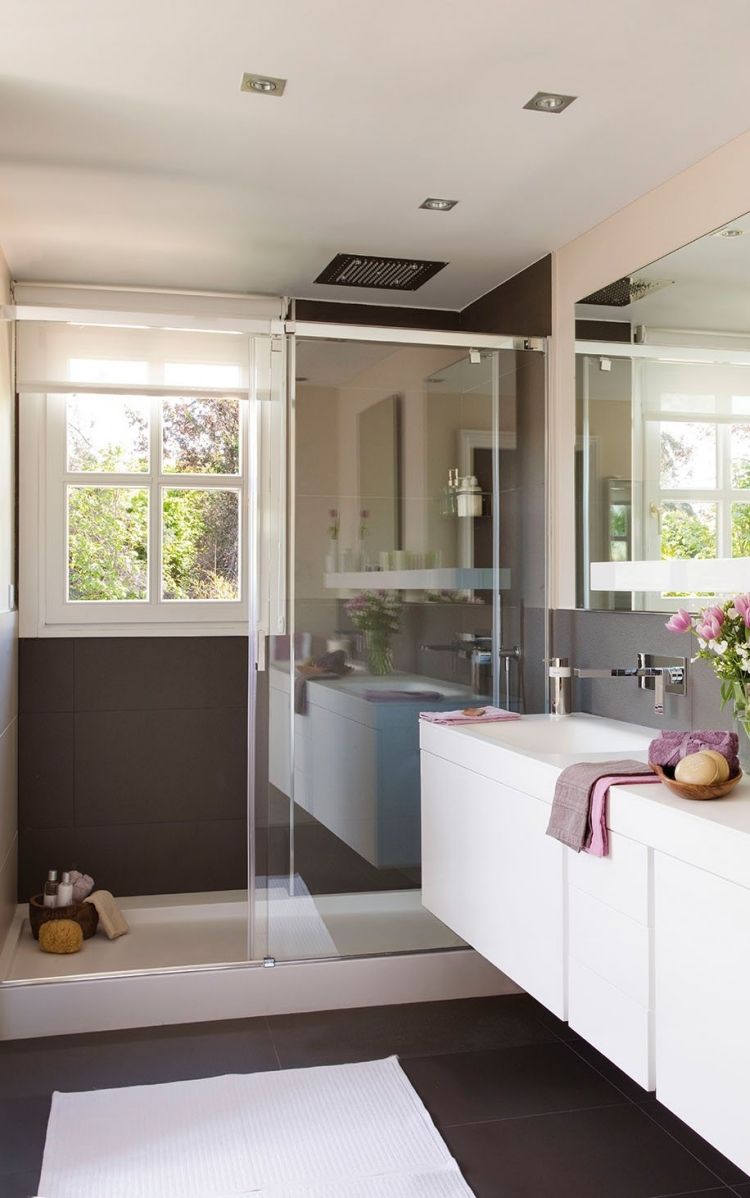 modern badrumsdesign duschkabin i glas skjutdörr