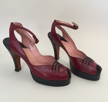 Vintage -suunnittelija sandaalit:
