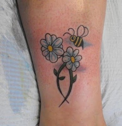 Τατουάζ Daisy στον καρπό