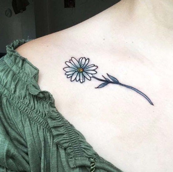 Μικρό σχέδιο τατουάζ Daisy