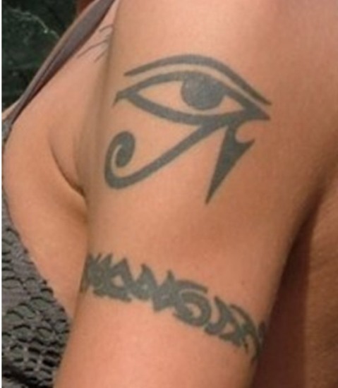 Silmä egyptiläinen tatuointi