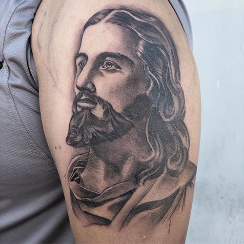 Τα καλύτερα σχέδια τατουάζ του Ιησού 1