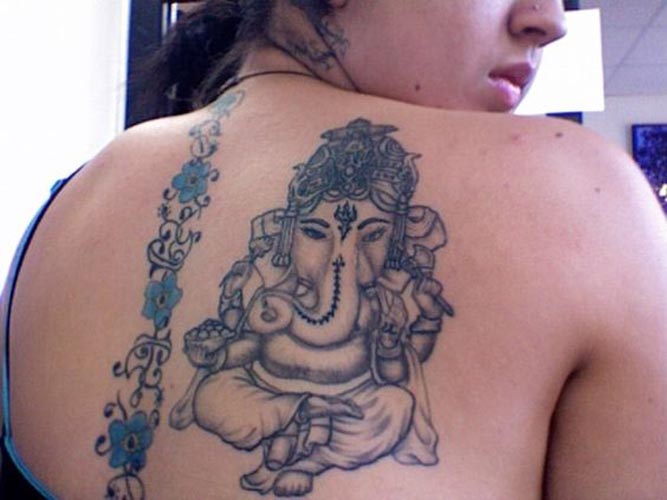 Parhaat Lord Ganeshan tatuointimallit 7