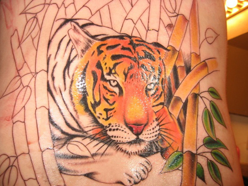 Majestic Tiger Tattoo -mallit