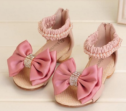 Prinsessa -tyylinen helmi vaaleanpunainen kengät