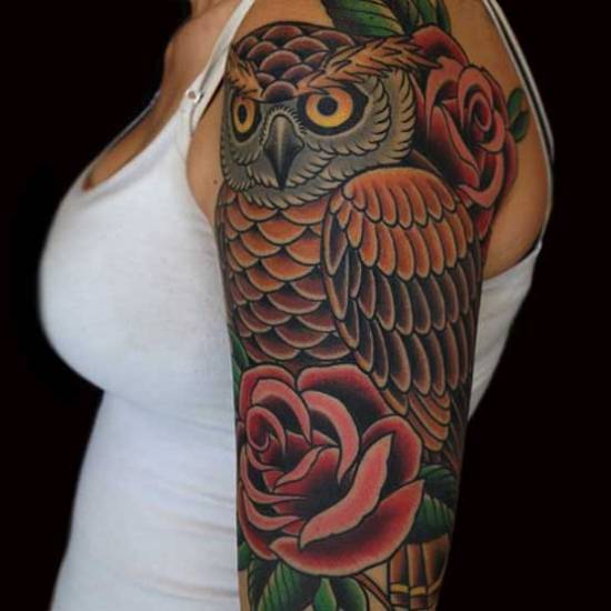 Intian tyylinen pöllö tatuointi