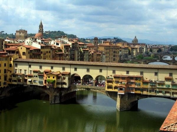 gammal bro-segment valvbro Ponte-Vecchio Arno florence-italien