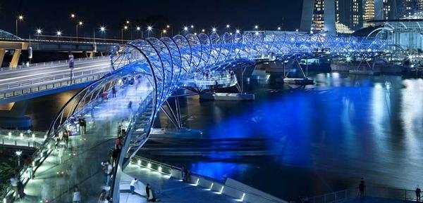 Moderna bryggor av stålbetong ombordstigning-Helix Bridge-Singapore