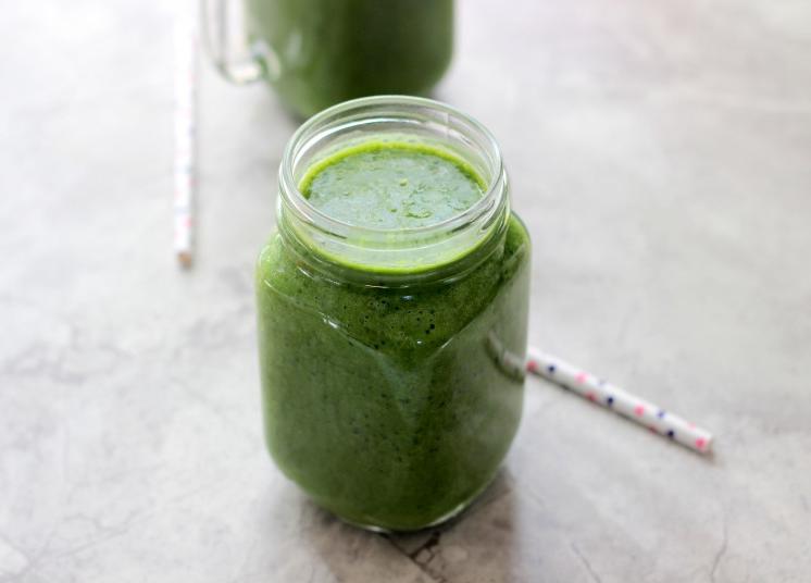 gröna detox smoothie recept banan-spenat-stevia