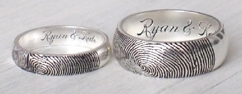 Δαχτυλίδια υπόσχεσης δακτυλικών αποτυπωμάτων για ζευγάρια