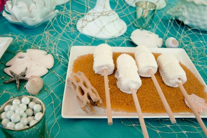 Idéer-delikatesser-strand-brud-fest-bordsduk-turkos