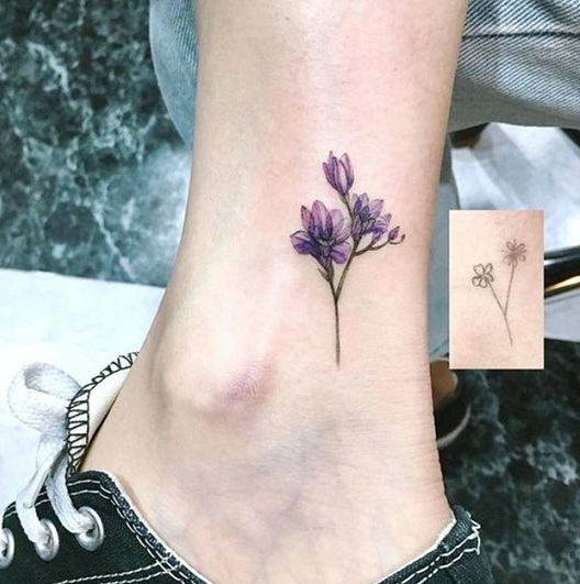 Freesia Flower Tattoo Design nilkassa