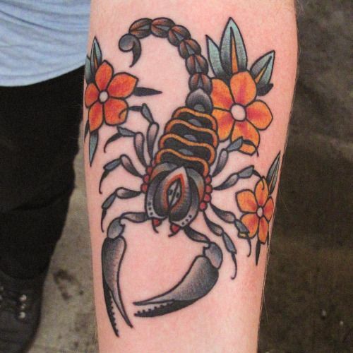 Parhaat Scorpion -tatuointimallit kuvilla 2