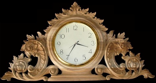 Βασιλικό αρχιτεκτονικό ρολόι τοίχου