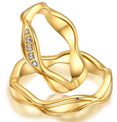Δαχτυλίδια με κυματιστά χρυσά ζευγάρια