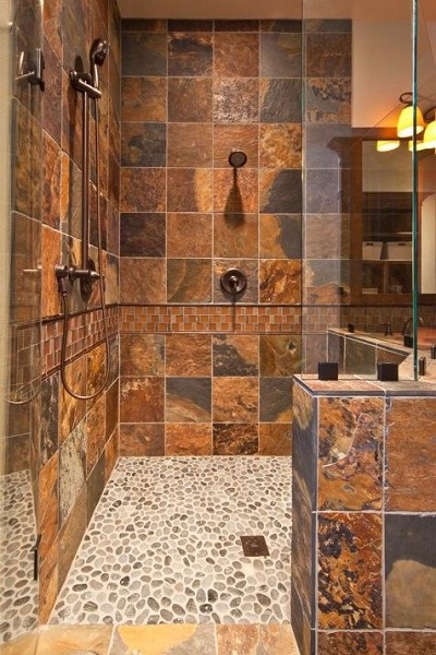 Maalaismainen kylpyhuoneen seinät
