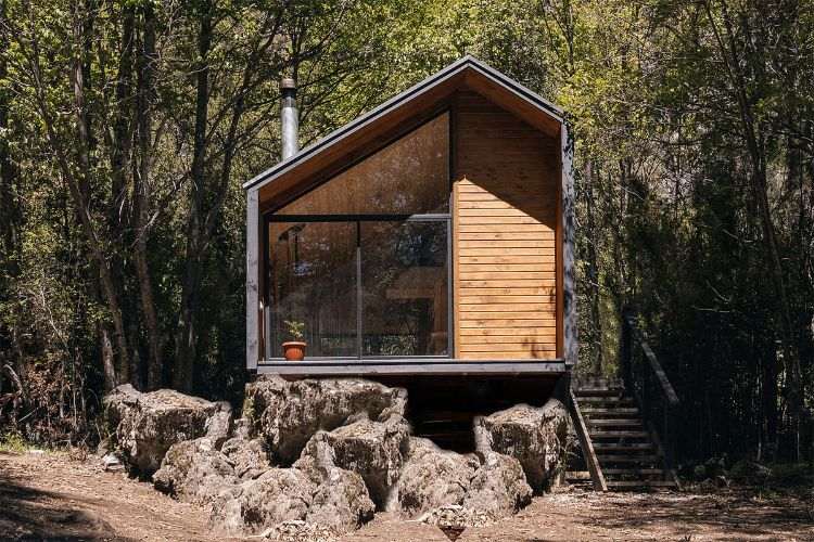 minihus bostad hus små hus mobil lägenhet små format skog hydda timmerstuga rock bungalow