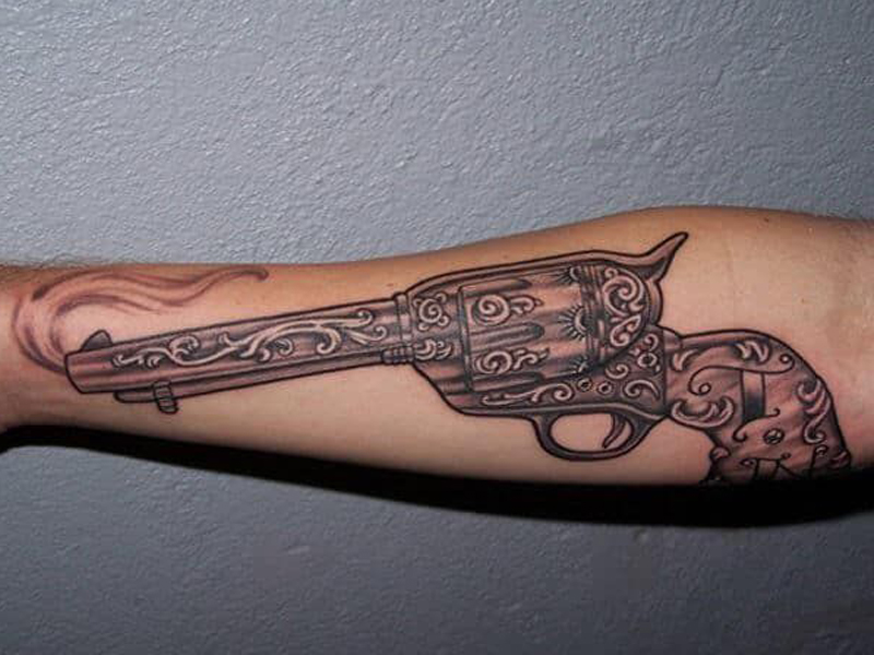 Καλύτερα σχέδια τατουάζ Gun