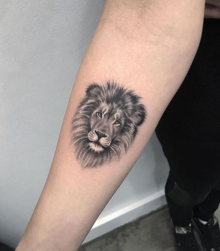 Lion Head Tattoo -mallit