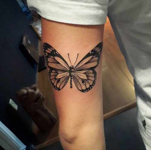 Perhonen Art Dot Work Tattoo