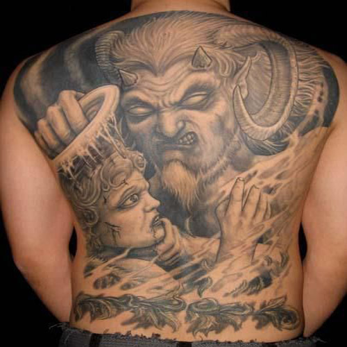 Καταστροφικά τατουάζ διαβόλου στην πλάτη για άνδρες