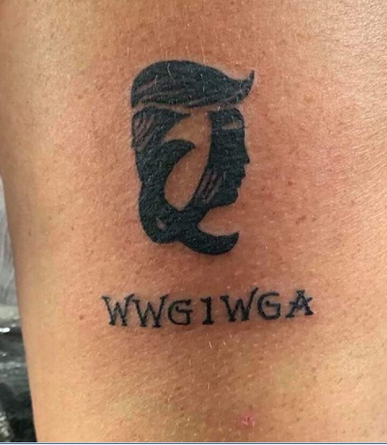 Μοναδικός σχεδιασμός τατουάζ Q Letter