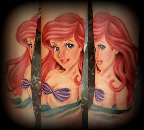 Pieni merenneito Ariel tatuointi tytöille