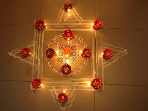 Diwali Kolam Rangoli Σχέδιο με 3 αποχρώσεις