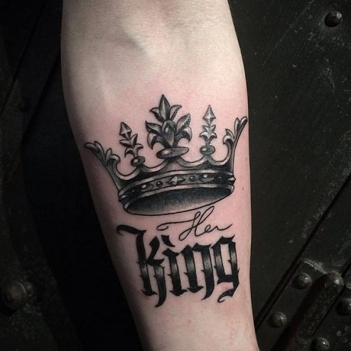Hänen kuninkaan tatuointisuunnittelunsa
