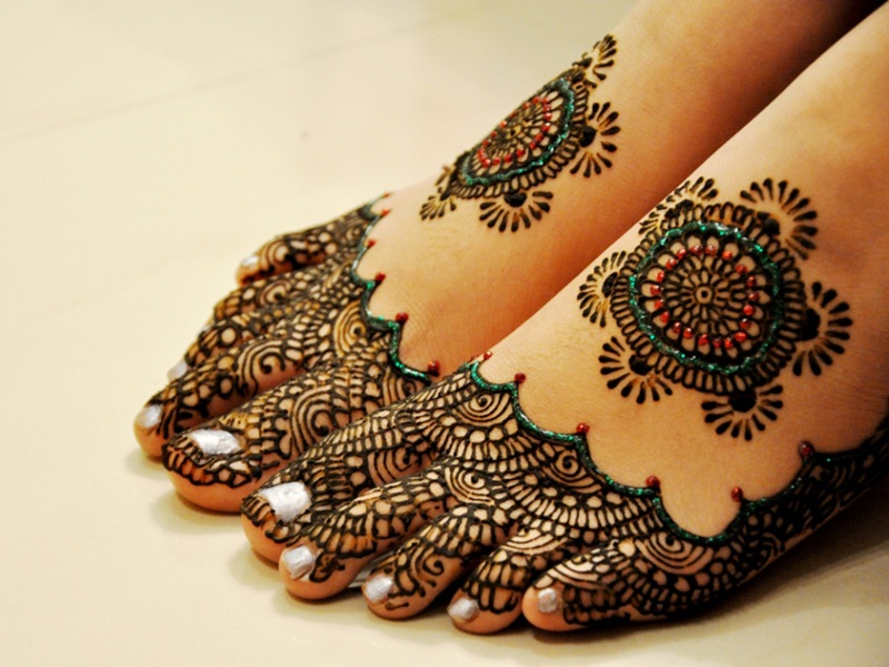 Foot Mehndi Σχέδια για τα όμορφα πόδια σας