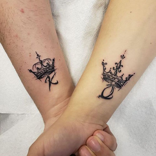 Kuninkaan ja kuningattaren tatuoinnit parhaille pareille 1