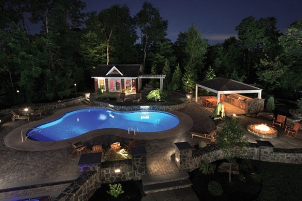 idéer-för-pool-design-asymmetrisk-njurformad-oval