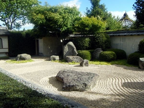 16 steg för japansk trädgård i zen -stil