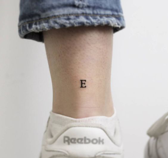 Απλός σχεδιασμός γραμμάτων E