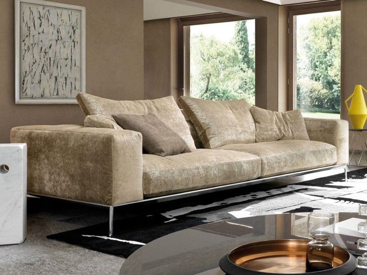 modern designmöbel 2015-vardagsrum-soffa-metall-ram-SAVOYE-Desiree
