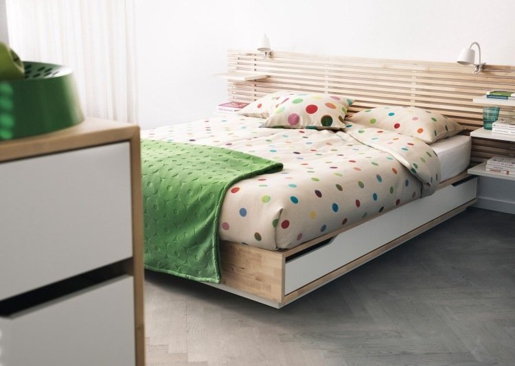 ikea-sovrum-design-dekoration-trä-säng-sänggavel-lameller-vägg-mandal