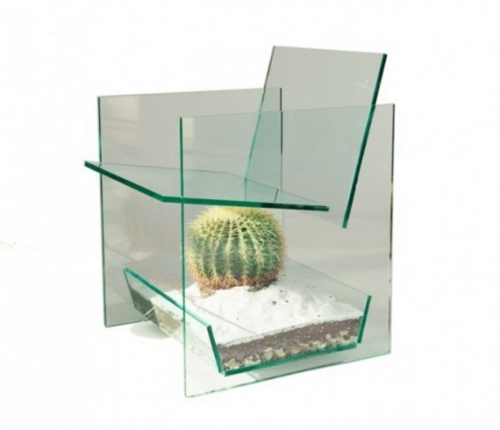 unik fåtöljdesign med ovanliga kaktusformer