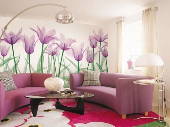 idéer för väggdesign vardagsrum lila färg tema