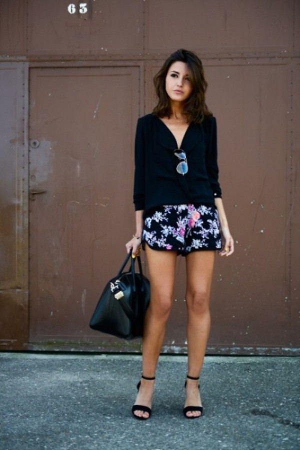 shorts-blommig-svart-färgglad-dam-mode