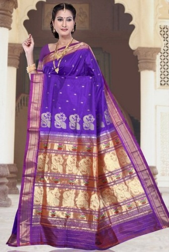 Το Purple South Indian Jacquard Nauvari Saree