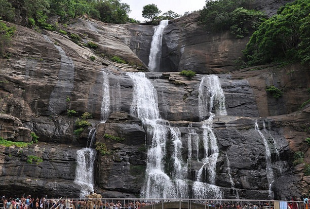 courtallam-falls_kanyakumari-τουριστικά-μέρη