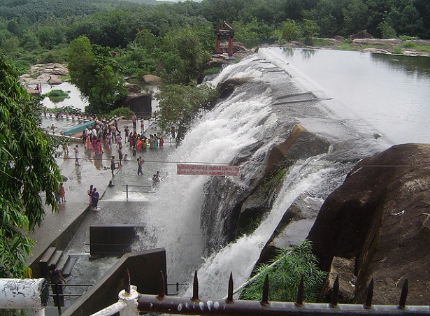 thirparappu-falls_kanyakumari-τουριστικά-μέρη