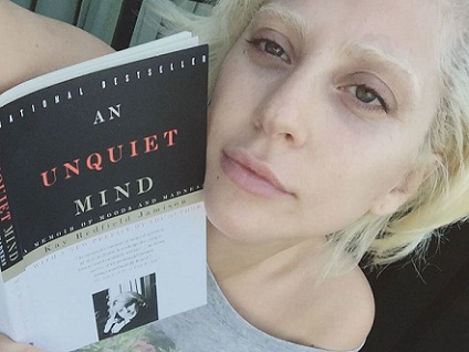 Lady Gaga χωρίς μακιγιάζ 10