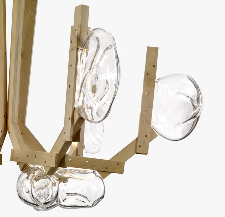 Design ljuskrona handblåst glas-trä-ram-transparent-glasbollar