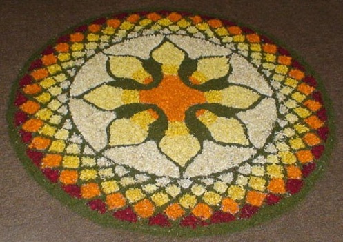 Όμορφο σχέδιο λουλουδιών Rangoli