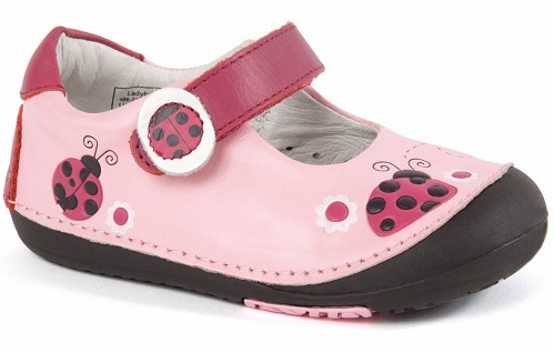Τα κοριτσίστικα ροζ παπούτσια