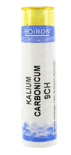 Kalium Carbonicum hiusten laskuun ja uudelleenkasvuun