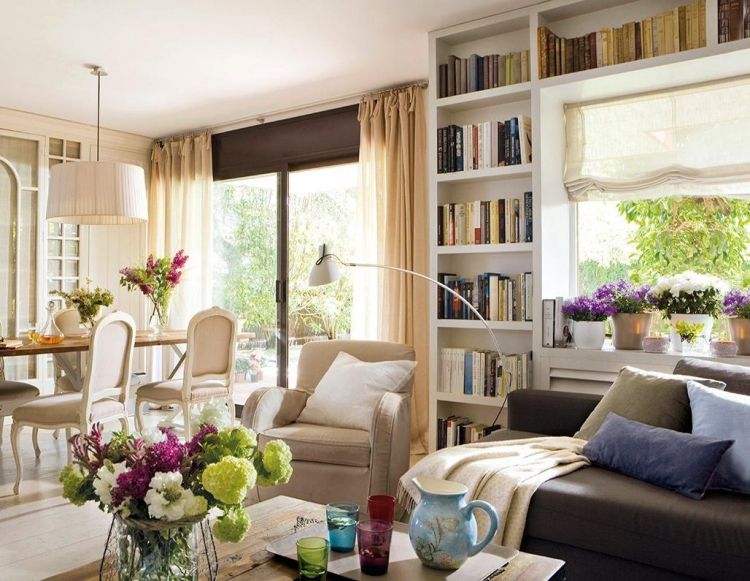 Dekorationsidéer med blommor vardagsrum-struts-soffbord-matbord-fönsterbrädan