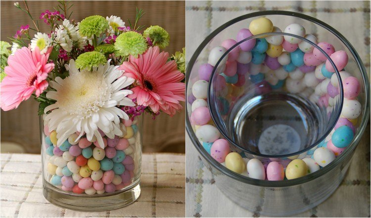 Dekorationsidéer för påskbordet glasvas-ägggodis-gerbera-blommor-krysantemum